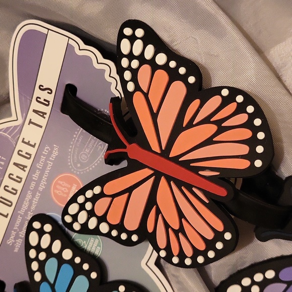 Roam 4pc luggage tag butterfly 🦋 - Picture 2 of 4